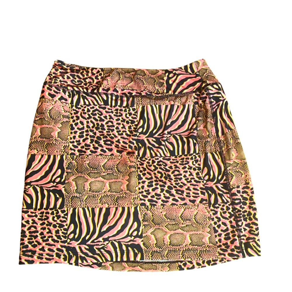 Stretchy animal print skort